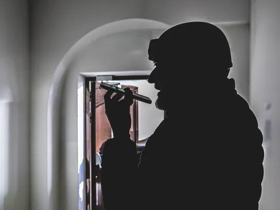 policjanci BOA ćwiczą rozmowy w pomieszczeniach i na zewnątrz