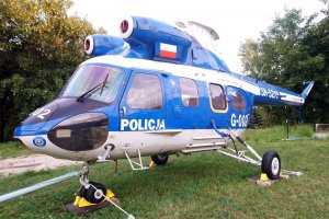 policyjna Kania stoi właśnie w Tomaszowicach na terenie miejscowego hotelu, ten egzemplarz o numerze SN-52XP zagrał w trzech odcinkach kryminalnego serialu paradokumentalnego „W11 – Wydział Śledczy”.