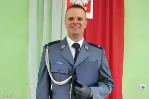 Sierżant Mikołaj Palicki Nierzadko z narażeniem własnego zdrowia i życia, czasem po służbie, ale zawsze 
pod presją czasu – funkcjonariusze Policji co dzień pomagają