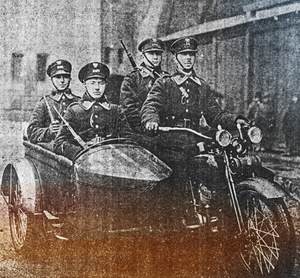 Na takich harleyach davidsonach jeździli w 1928 r. stołeczni policjanci z kolumny motocyklowej