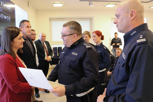 Konkurs ogłoszono w związku z przypadającym w 2022 r. jubileuszem 85-lecia policji drogowej w Polsce. Konkurs był otwarty dla wszystkich chętnych i trwał od 1 kwietnia do 31 lipca ub.r. Jury z nadesłanych prac wyselekcjonowało 39 zdjęć