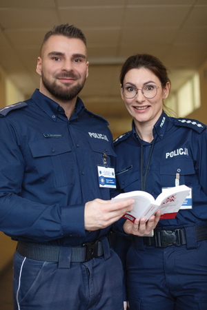 Asp. Karol Malinowski (III miejsce) i asp. szt. Monika Pacześ (II miejsce) na foto policjanci