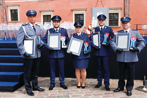 obchody święta Policji na placu zamkowym i obiektach związanych z działalnością policji