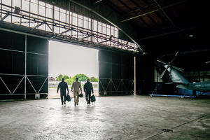 loty śmigłowca policyjnego z udziałem załogi policyjnego śmigłowca