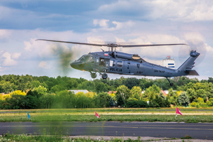 loty śmigłowca policyjnego z udziałem załogi policyjnego śmigłowca