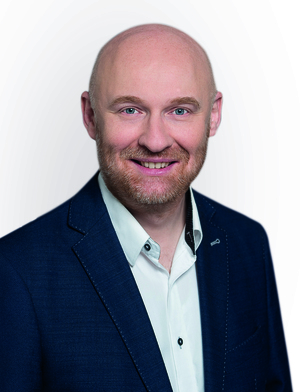 portret Piotr Ogonowski