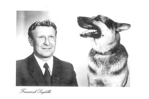 Franciszek Szydełko z Szarikiem - zdjęcie archiwalne