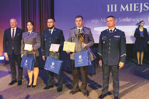 zdjęcie z olsztyńskiej gali 100-lecia dzielnicowych